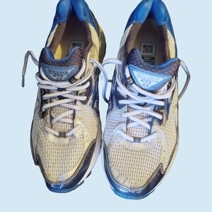 New Brooks Mens Adrenaline GTS 13 Running Shoes! Size 9.5